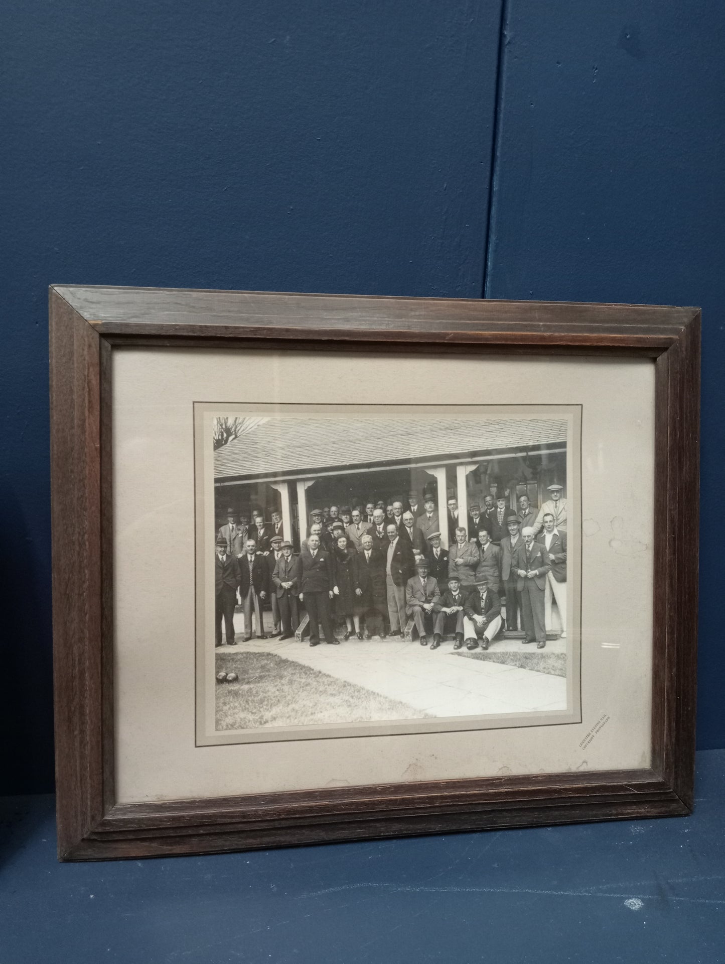 Black and white bowls picture