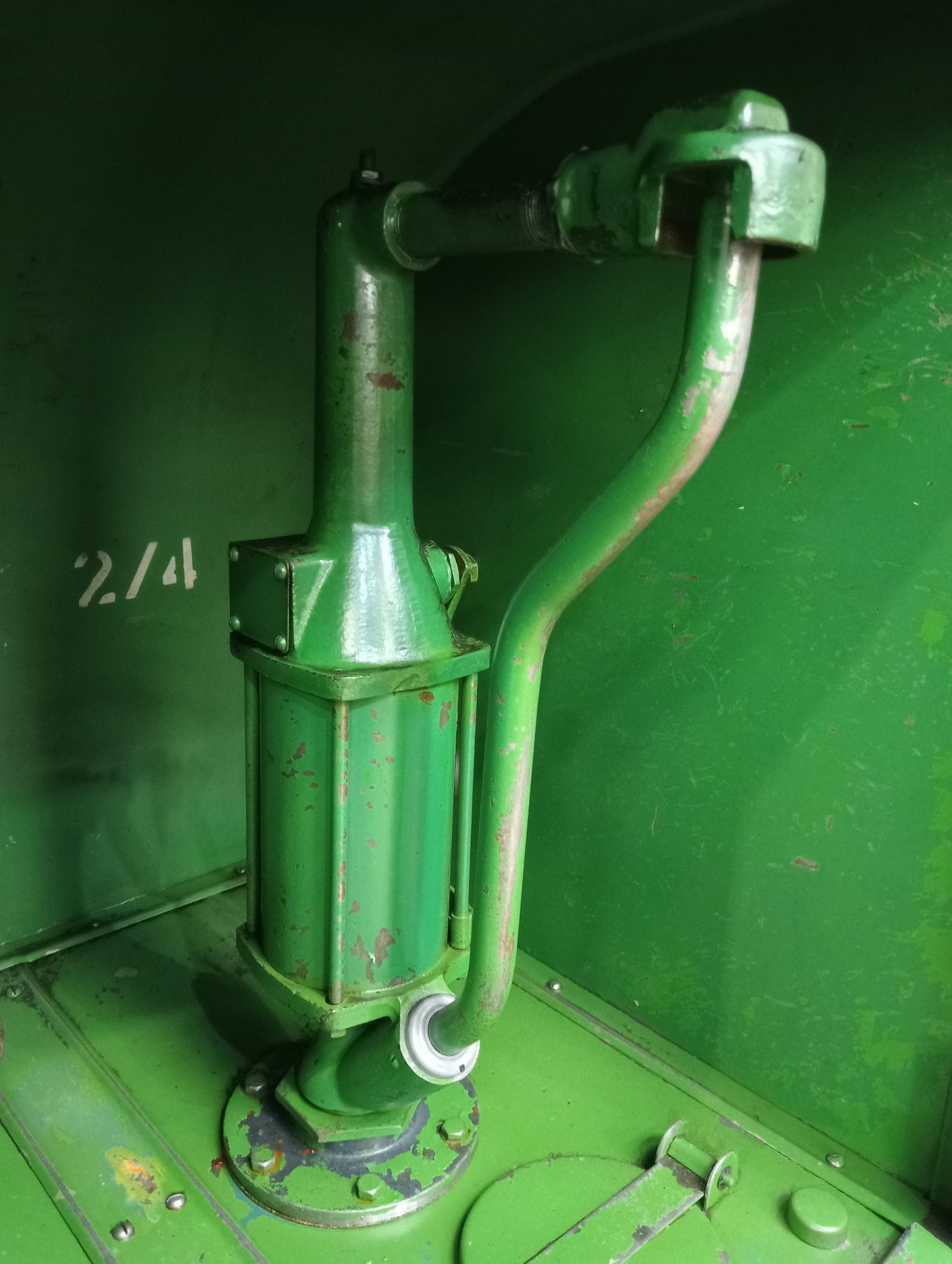 Castrol double oil dispenser