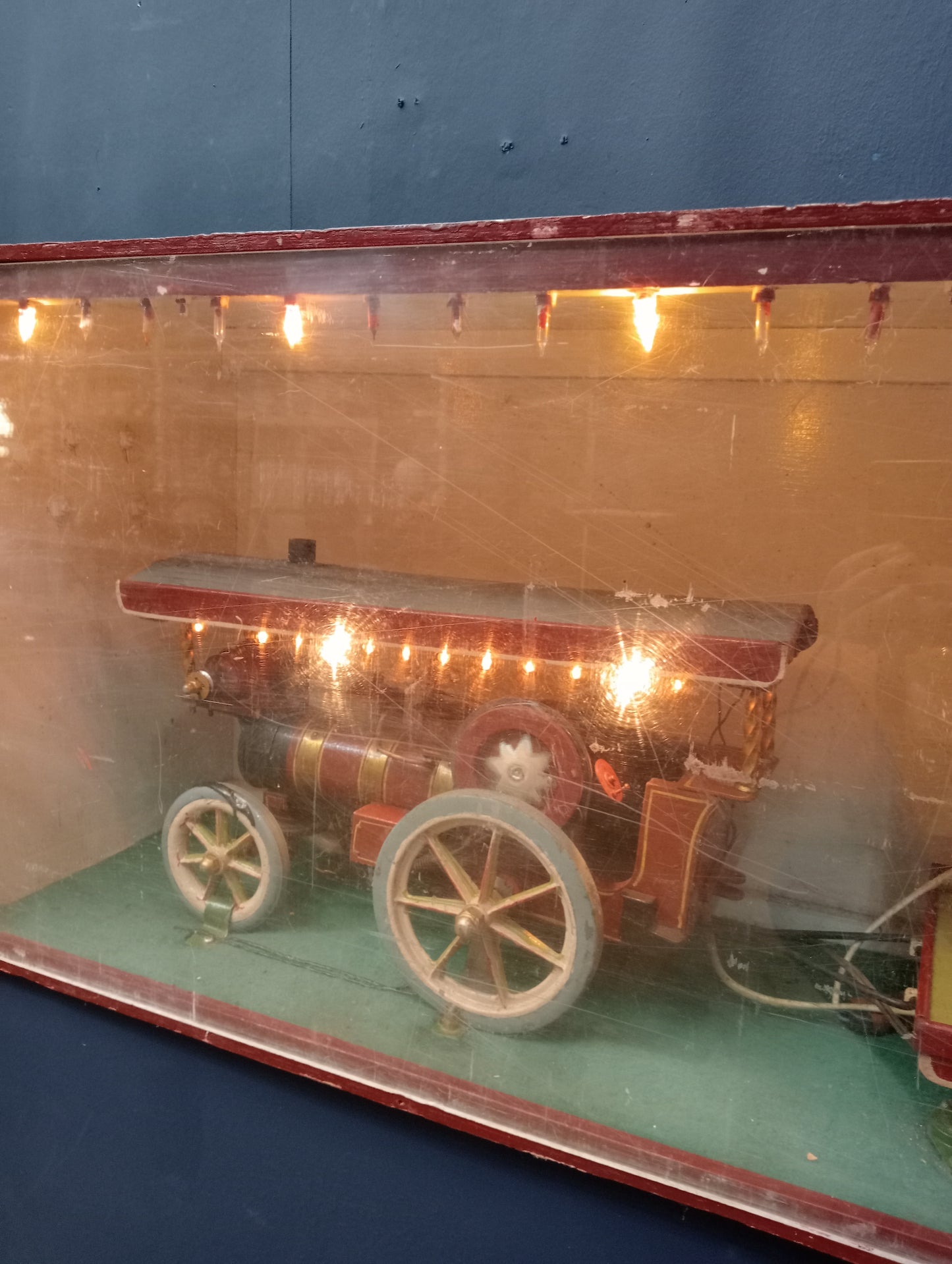 Fairground model of organ and steamtrain