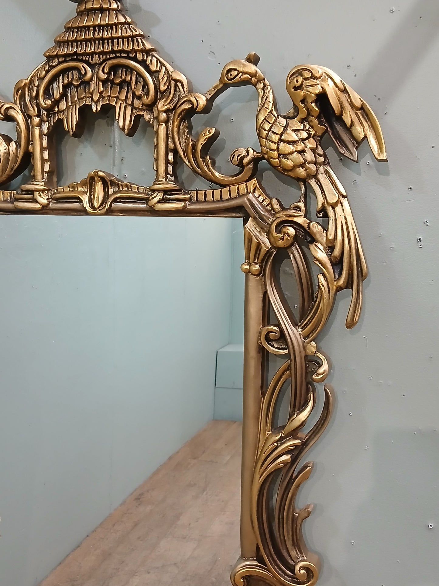 Giltwood chippendale style mirror featuring Ho-Ho birds
