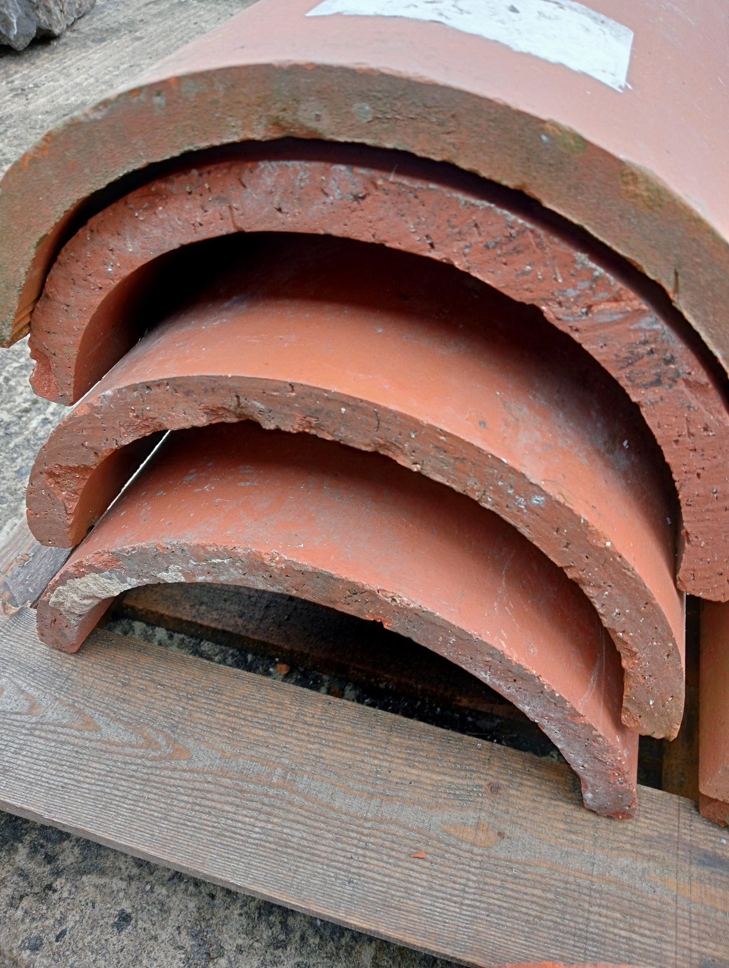 Lot of 15 Terracotta half round wall copings