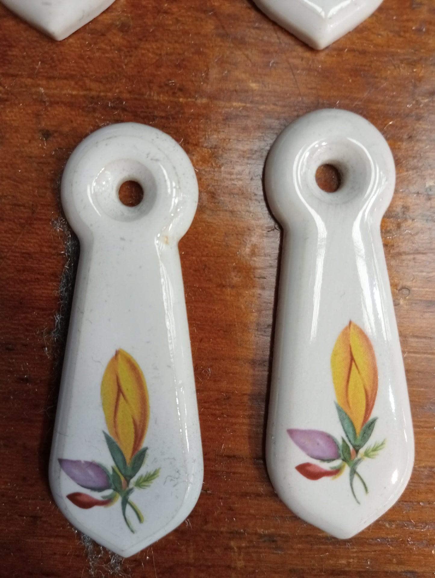 Lot of 5 pairs of ceramic keyhole covers C