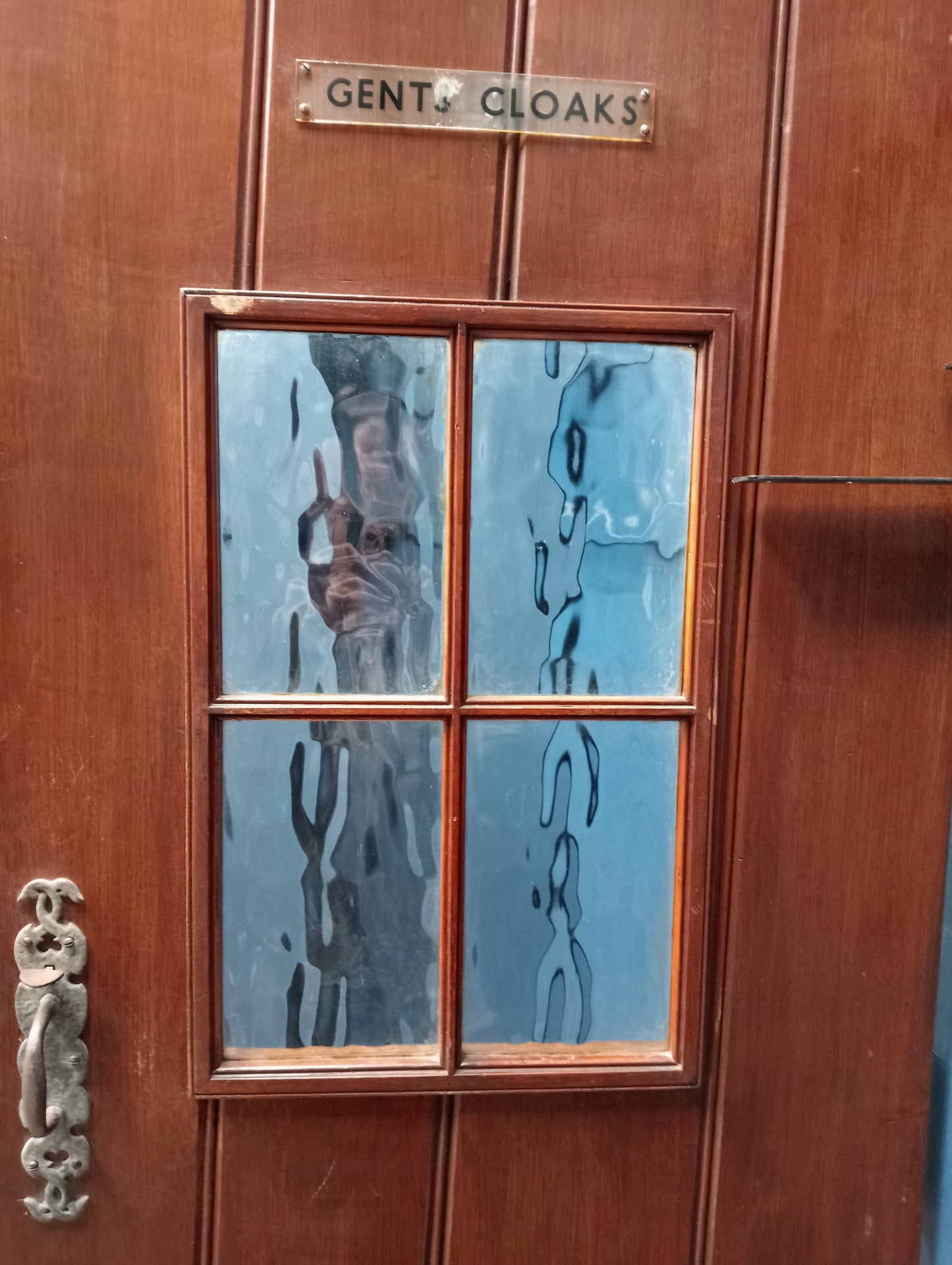 Oak glazed door divider gents cloaks
