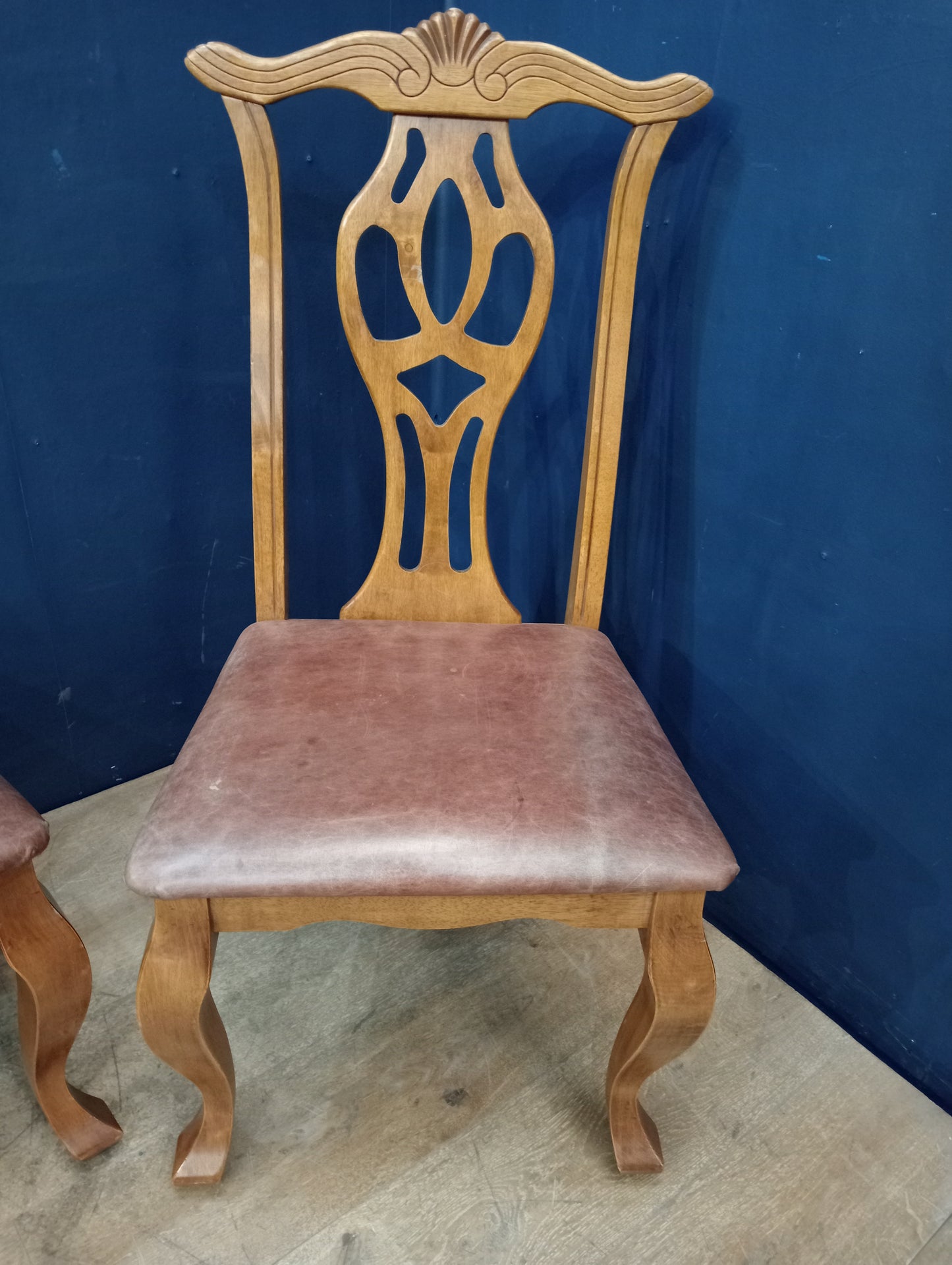 Set of 4 teak Georgian style dinning chairs