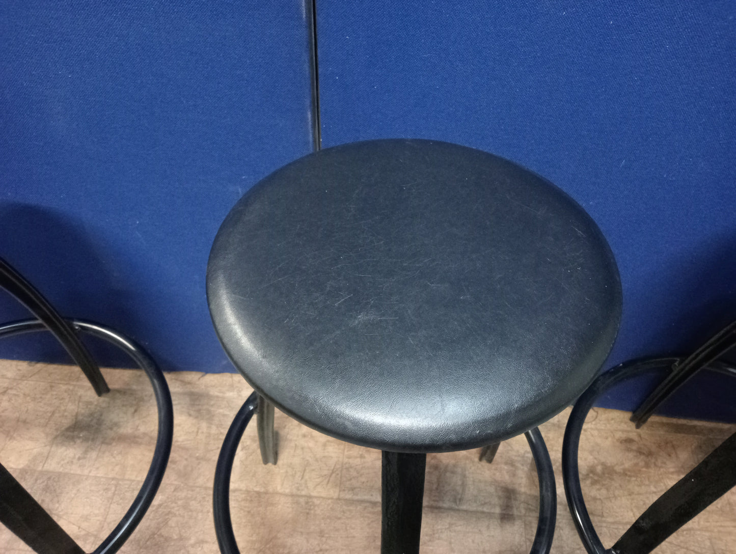 Cast iron set of 4 metal bar stools