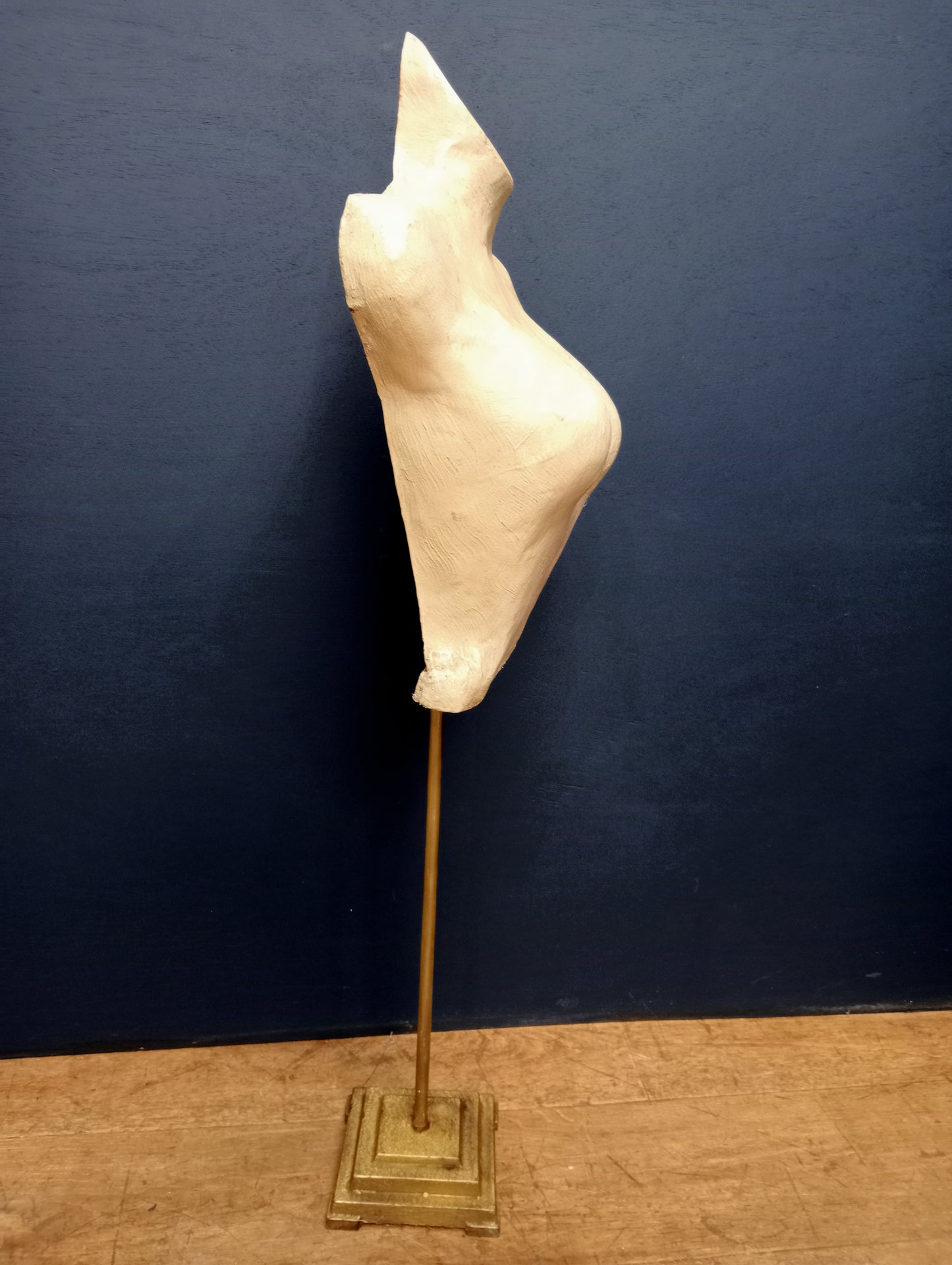 Shop bust on metal stand