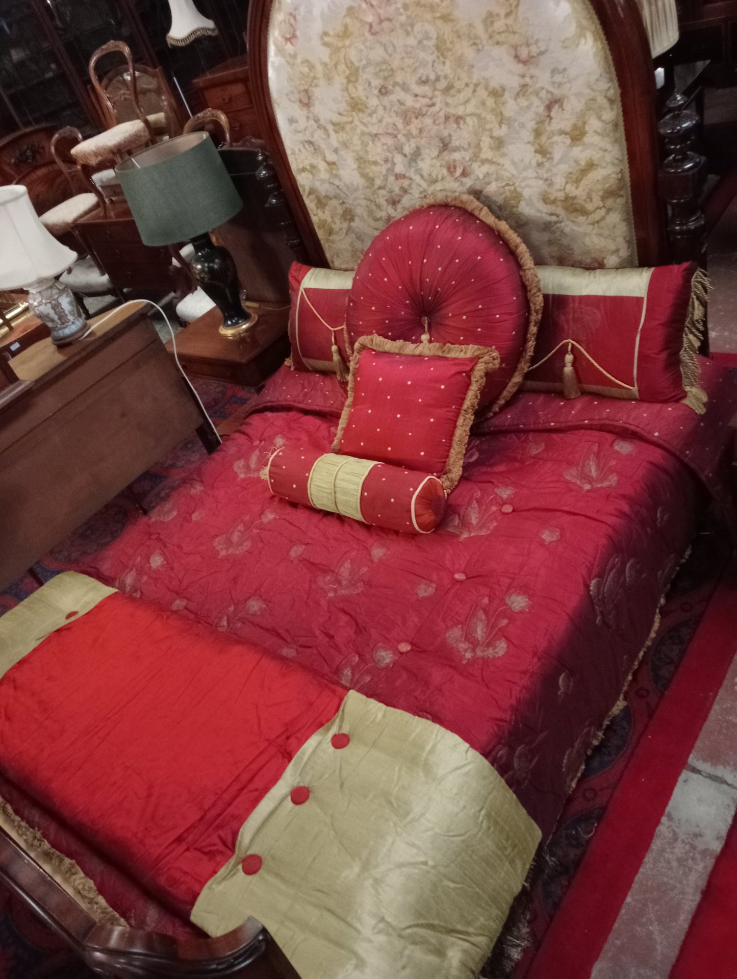 100% Silk red gold Princessa bedspread  consisting of throw, 2 pillows  round cushion and bolster
