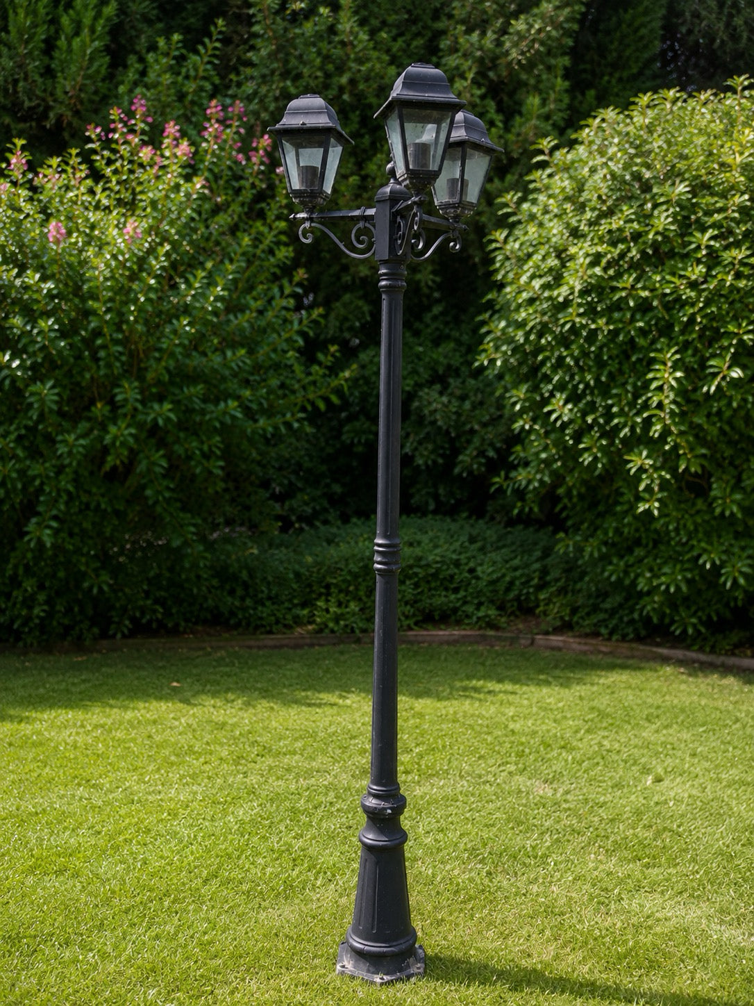 Three-Branch Aluminium Street Light