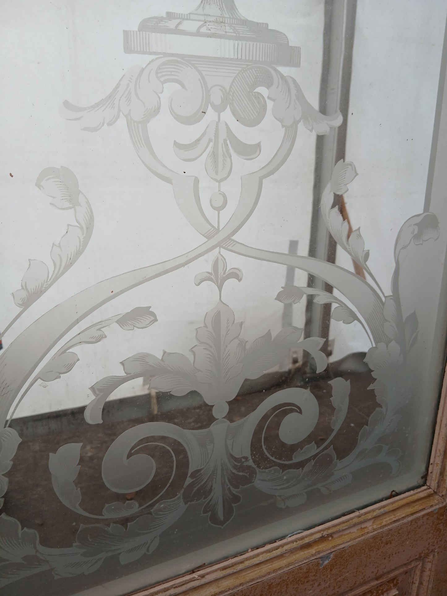 Etched glass door cream patina