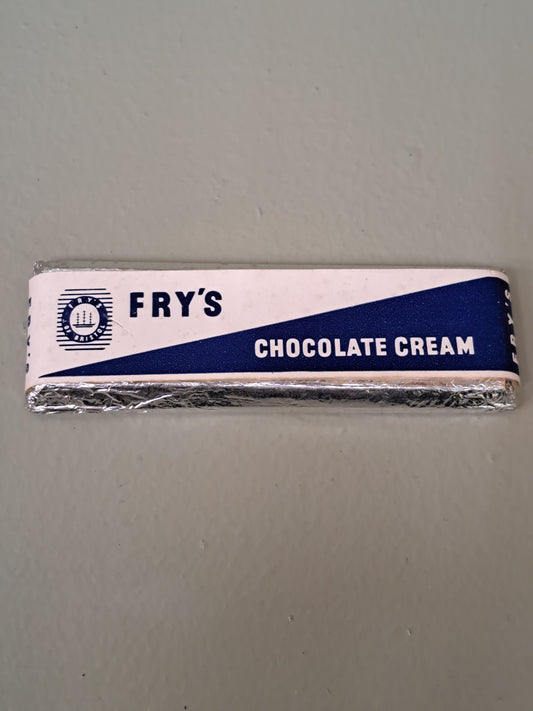 Frys chocolate cream dummy bar shop display 1940s