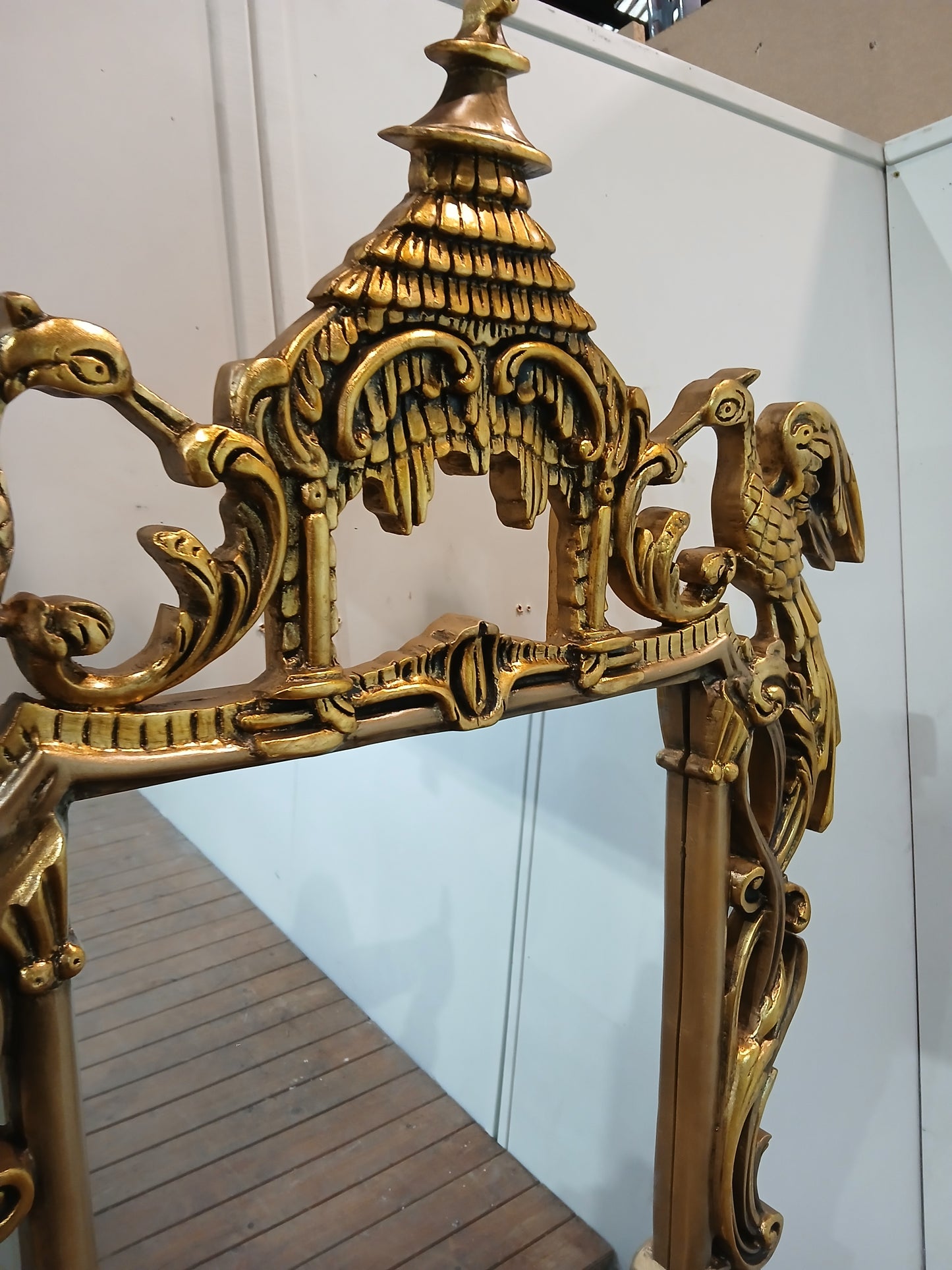 Giltwood chippendale style mirror featuring Ho-Ho birds