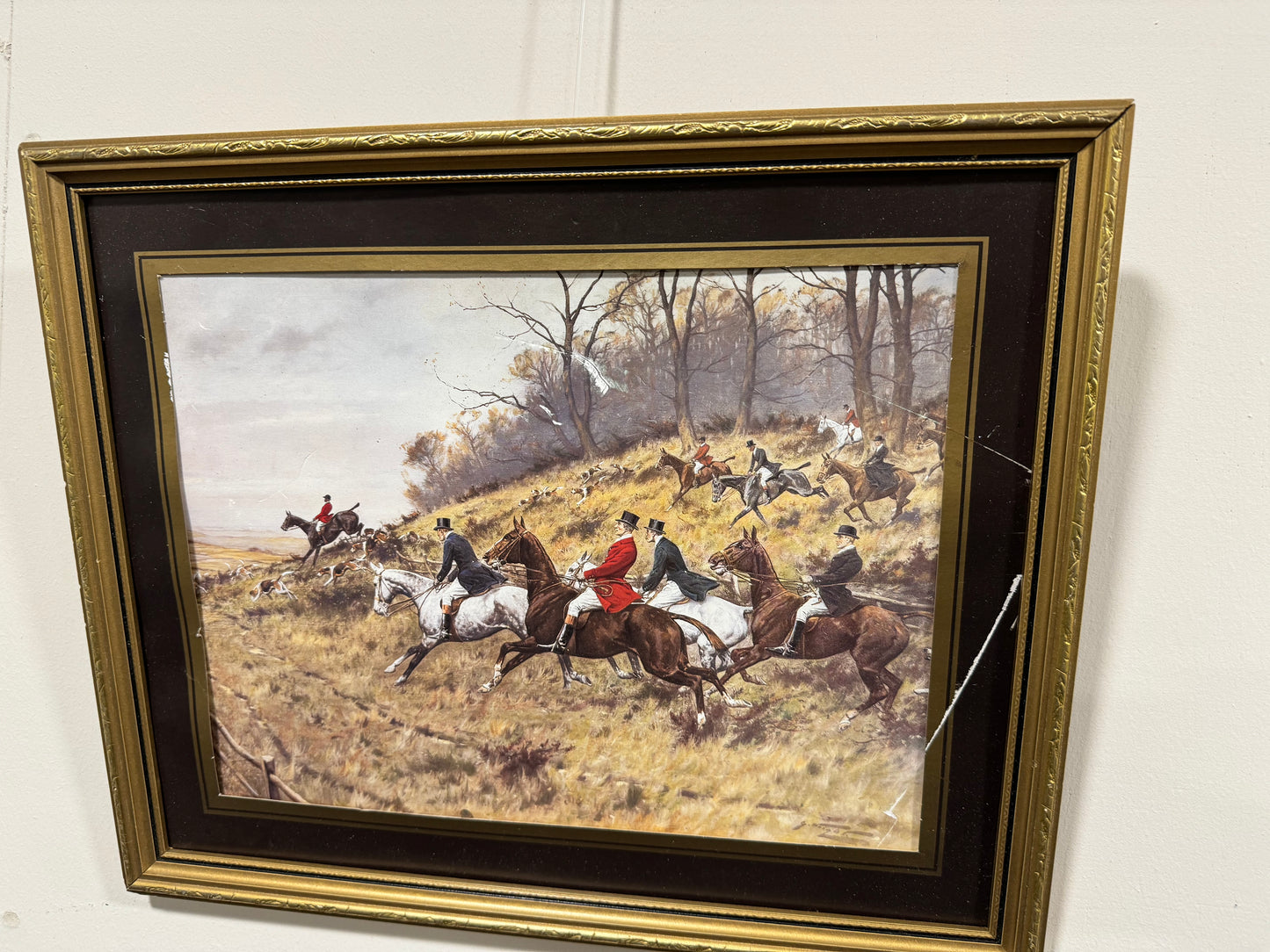 Gold gilt frame the hunt print