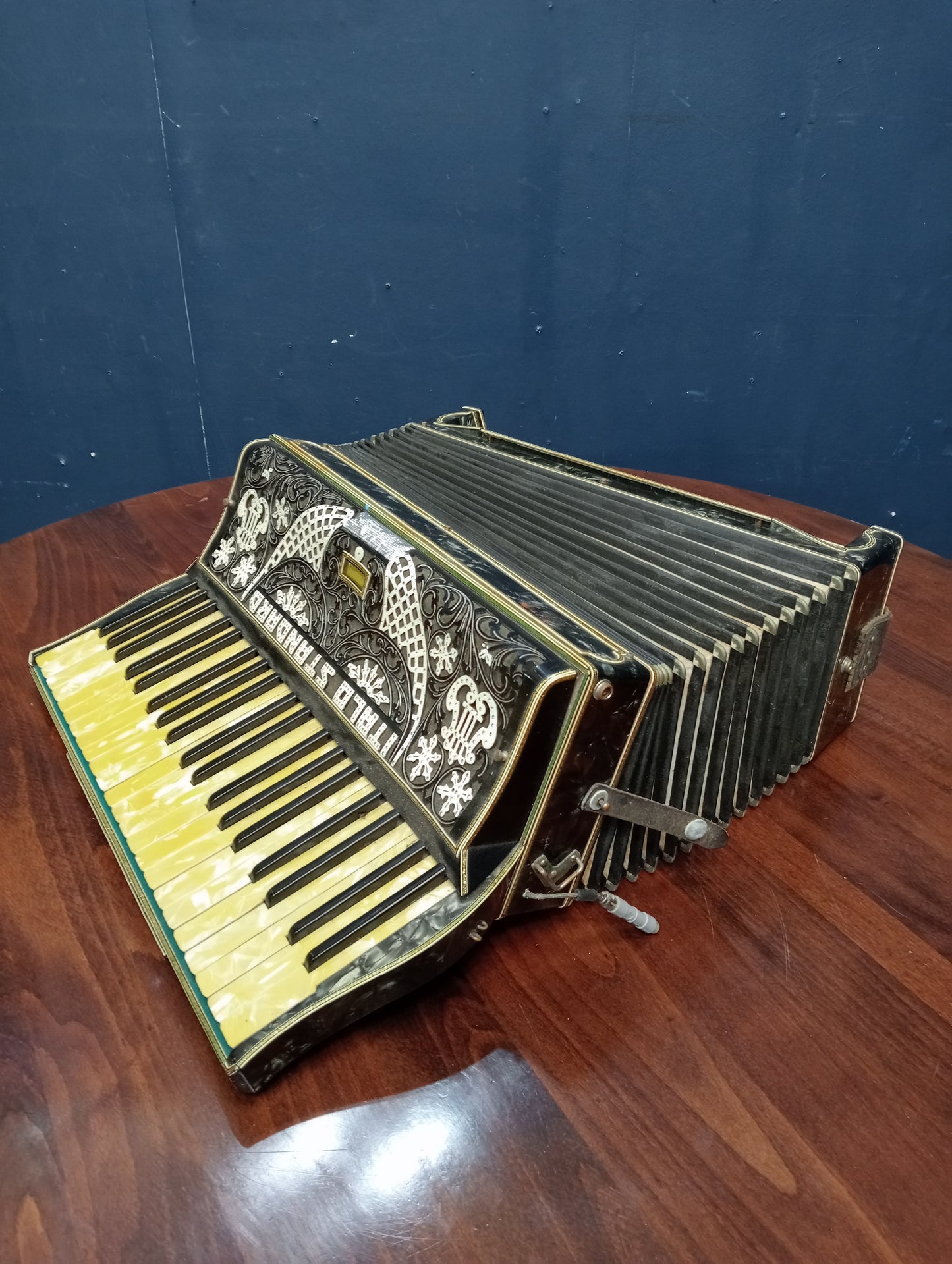 Italo standard piano accordion