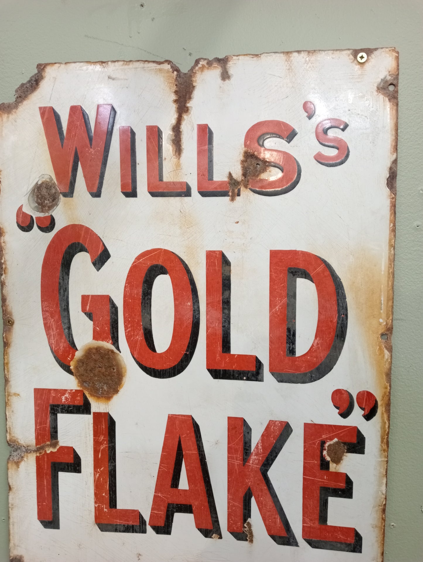 Large Wills gold flake enamel