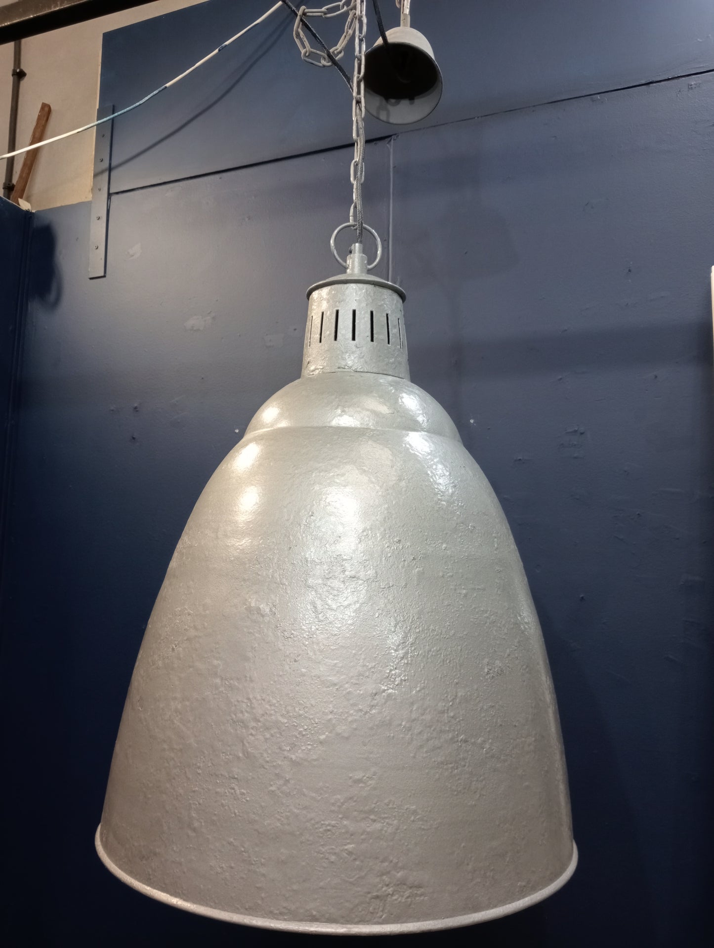 Large industrial pendant light