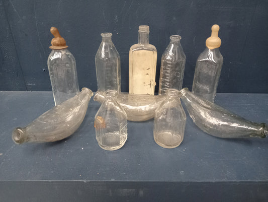 Lot of 10 baby milk bottles a