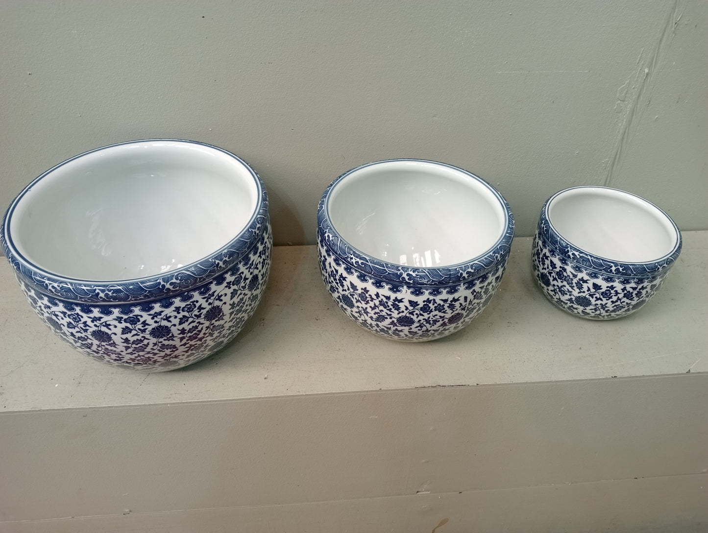 Lot of 3 blue and white planters-pots