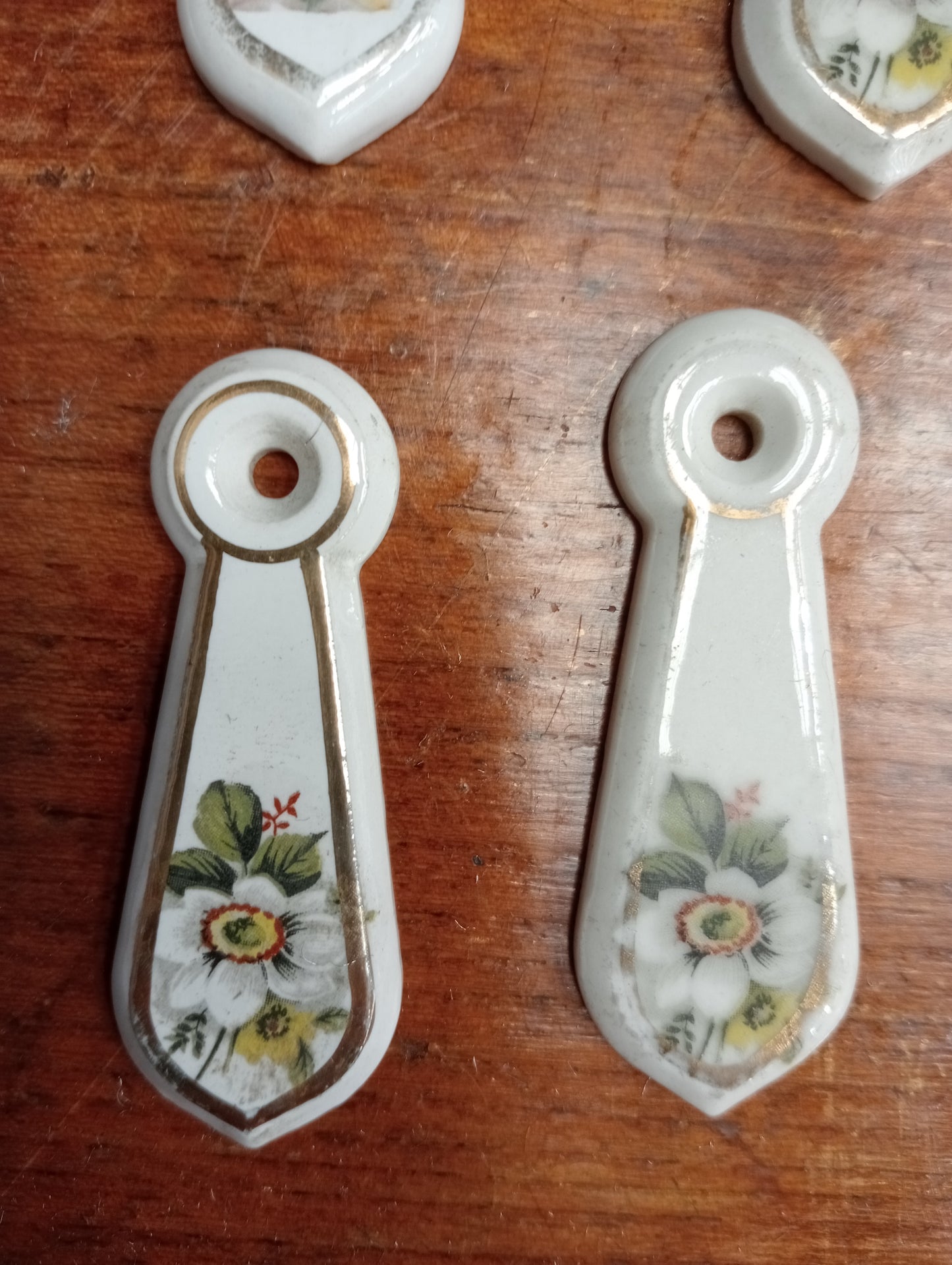 Lot of 5 pairs of ceramic keyhole covers F