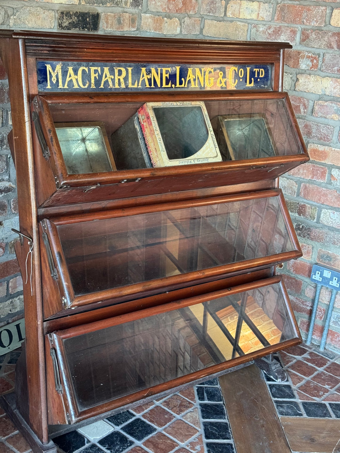 Macfarlane, Land & Co Ltd Biscuit Cabinet