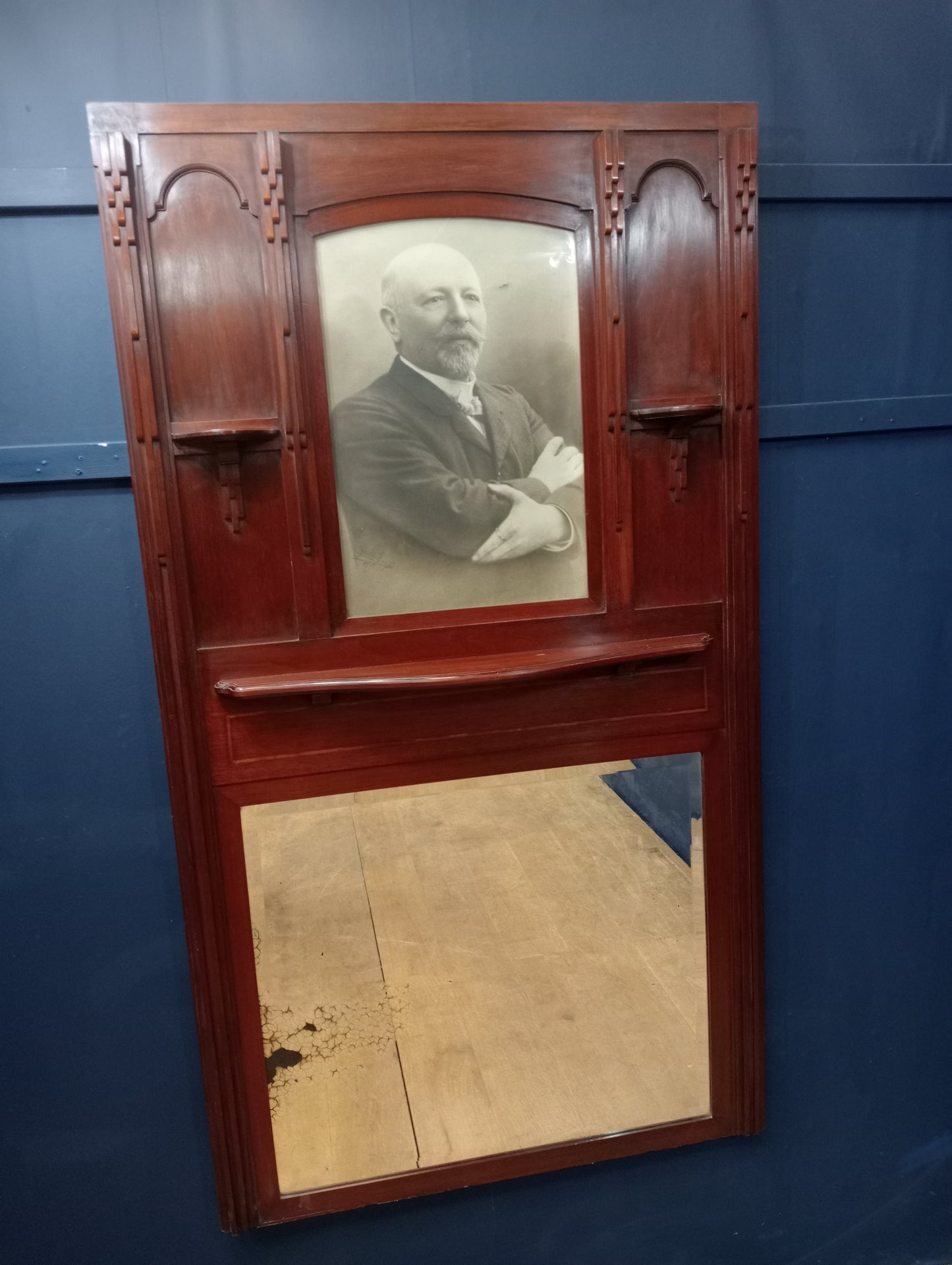 Mahogany over mantel with portrait insert