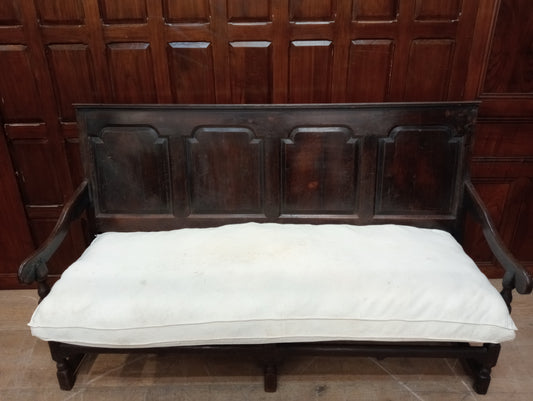 Oak 4 panel settle bench 19th C with rope design seat with removable cover