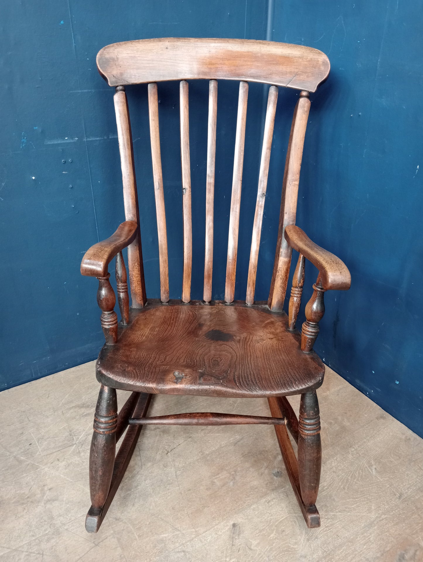 Oak and elm wood slatback rocking chair