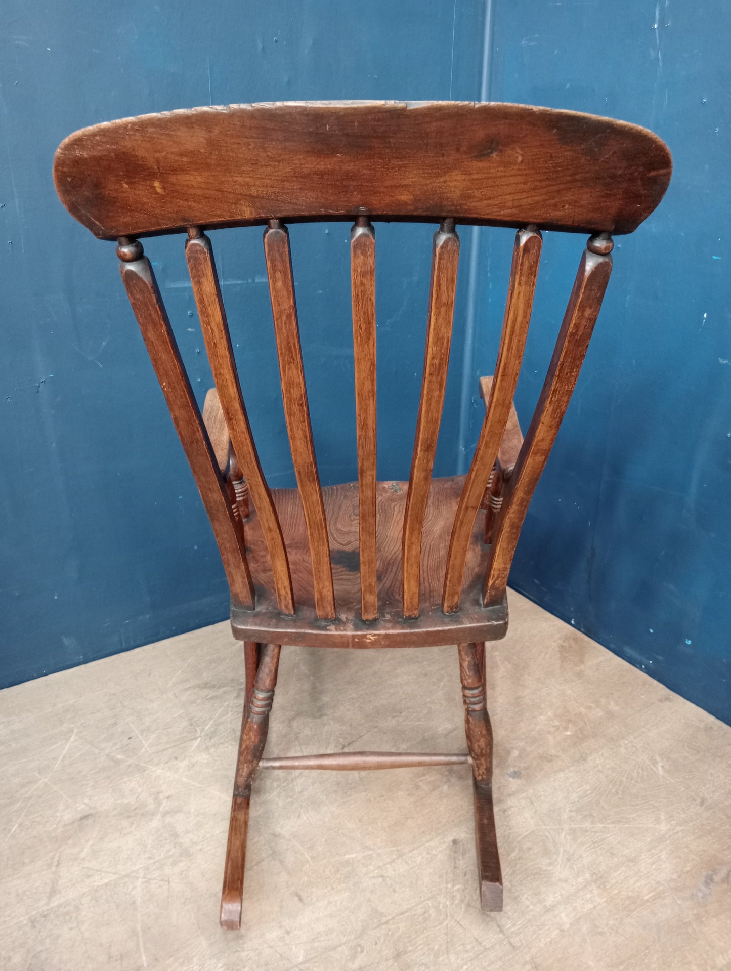 Oak and elm wood slatback rocking chair