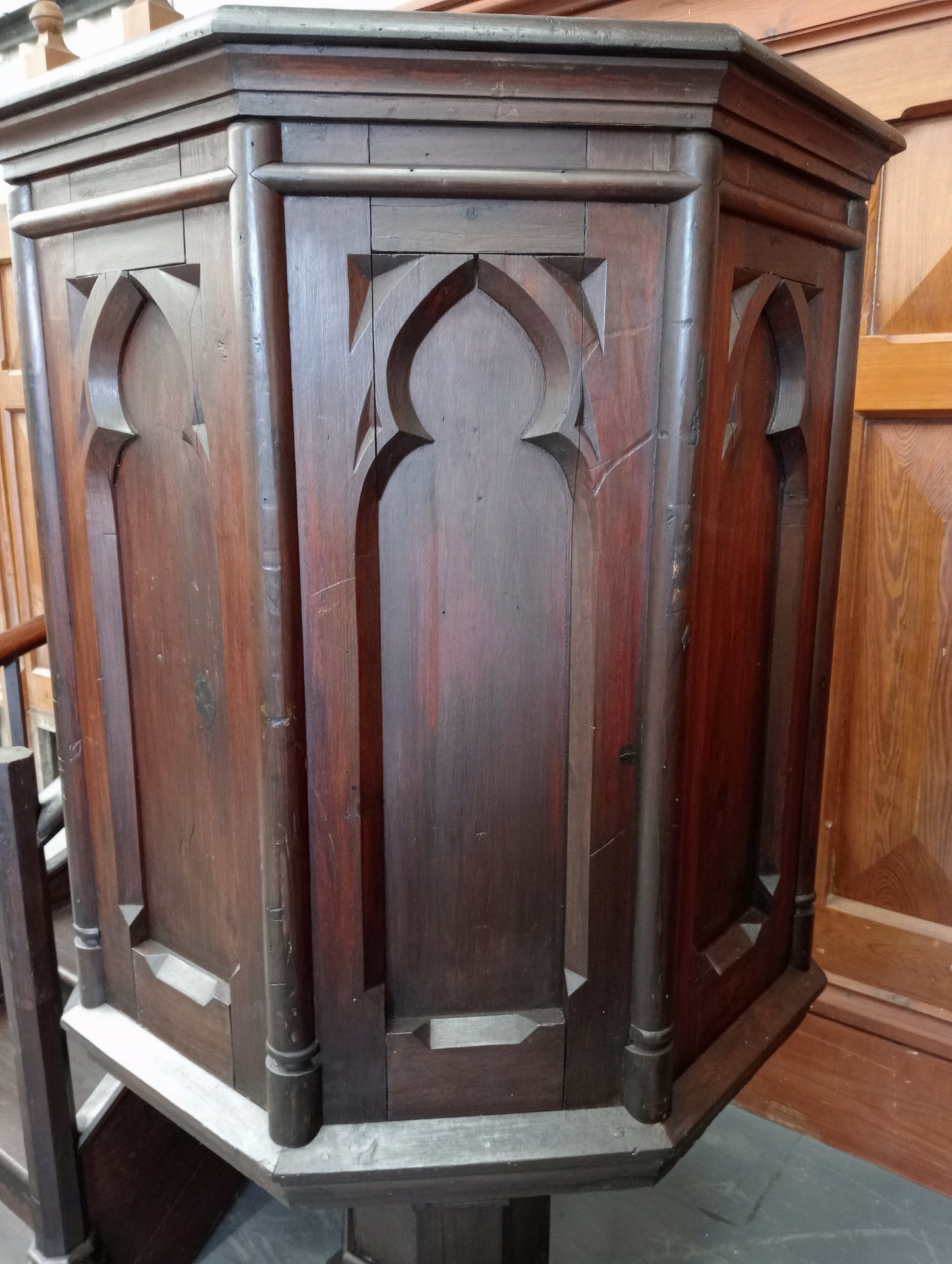 Oak gothic pulpit with step