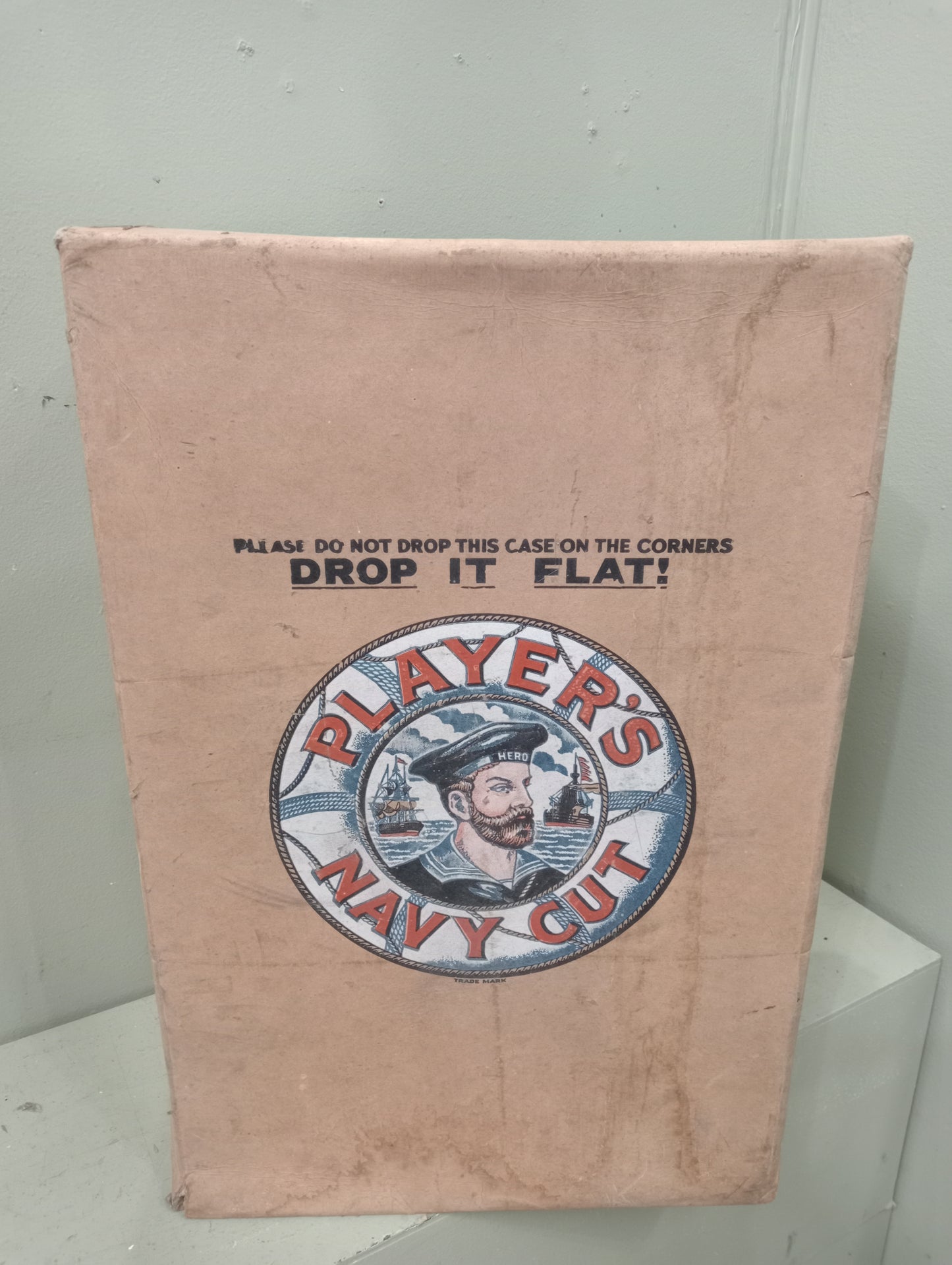 Players navy cut box