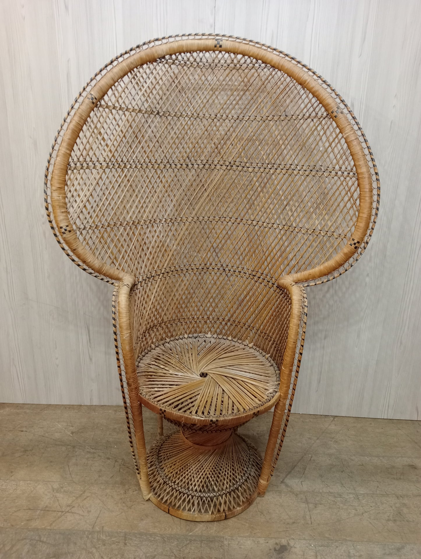 Rattan peacock chair