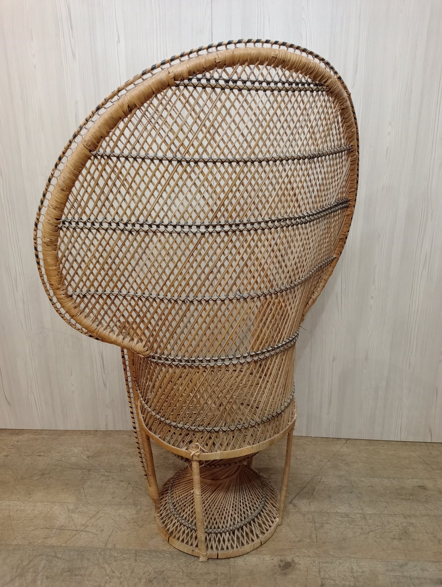 Rattan peacock chair