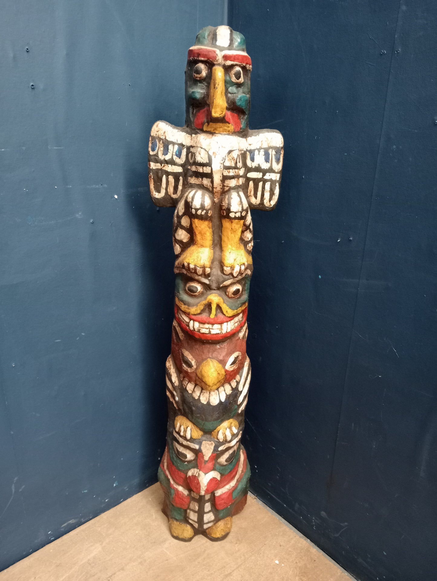 Resin totem pole birds