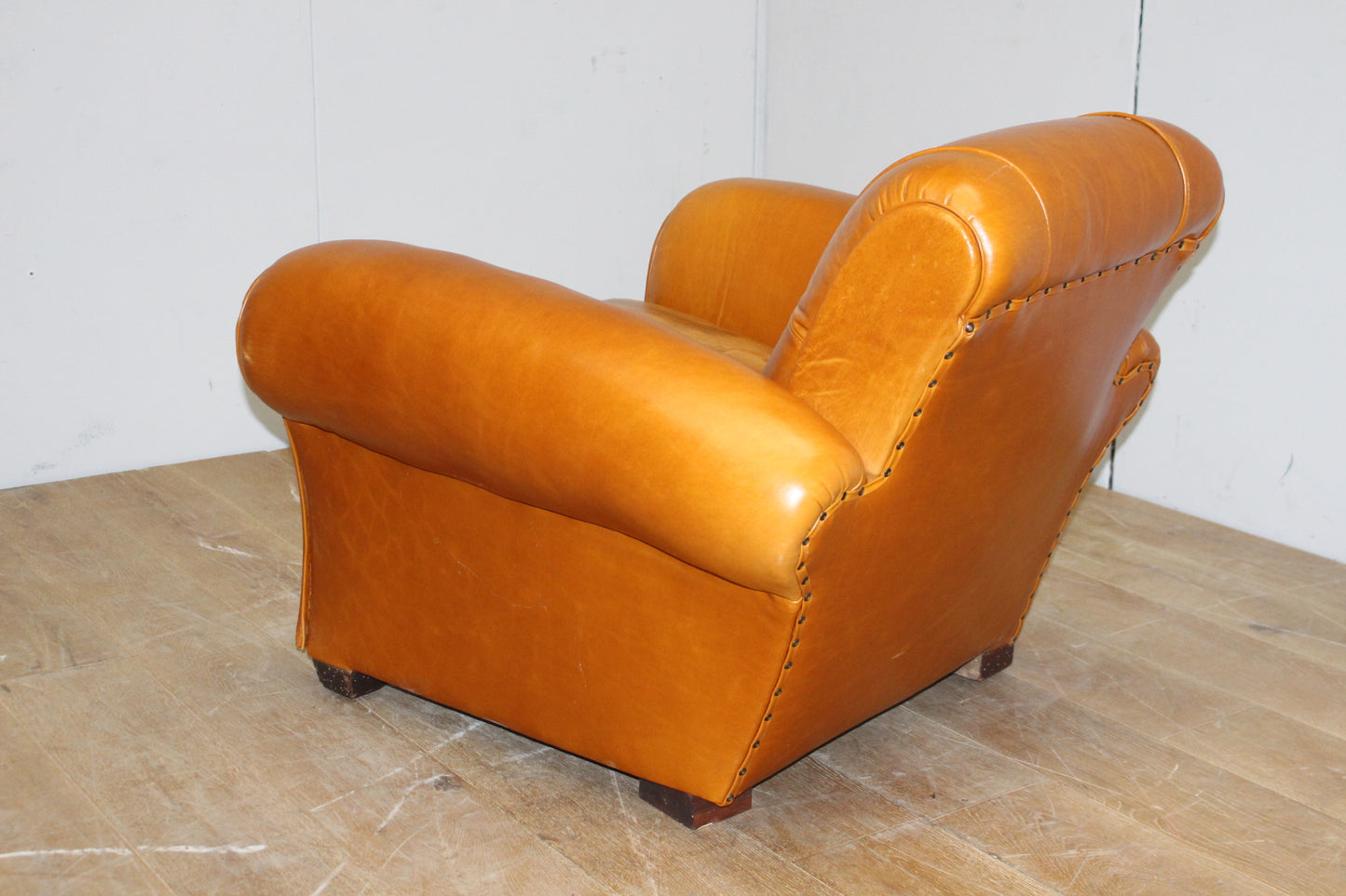 Retro Leather upholstered club chair