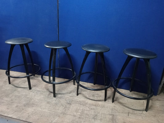 Cast iron set of 4 metal bar stools