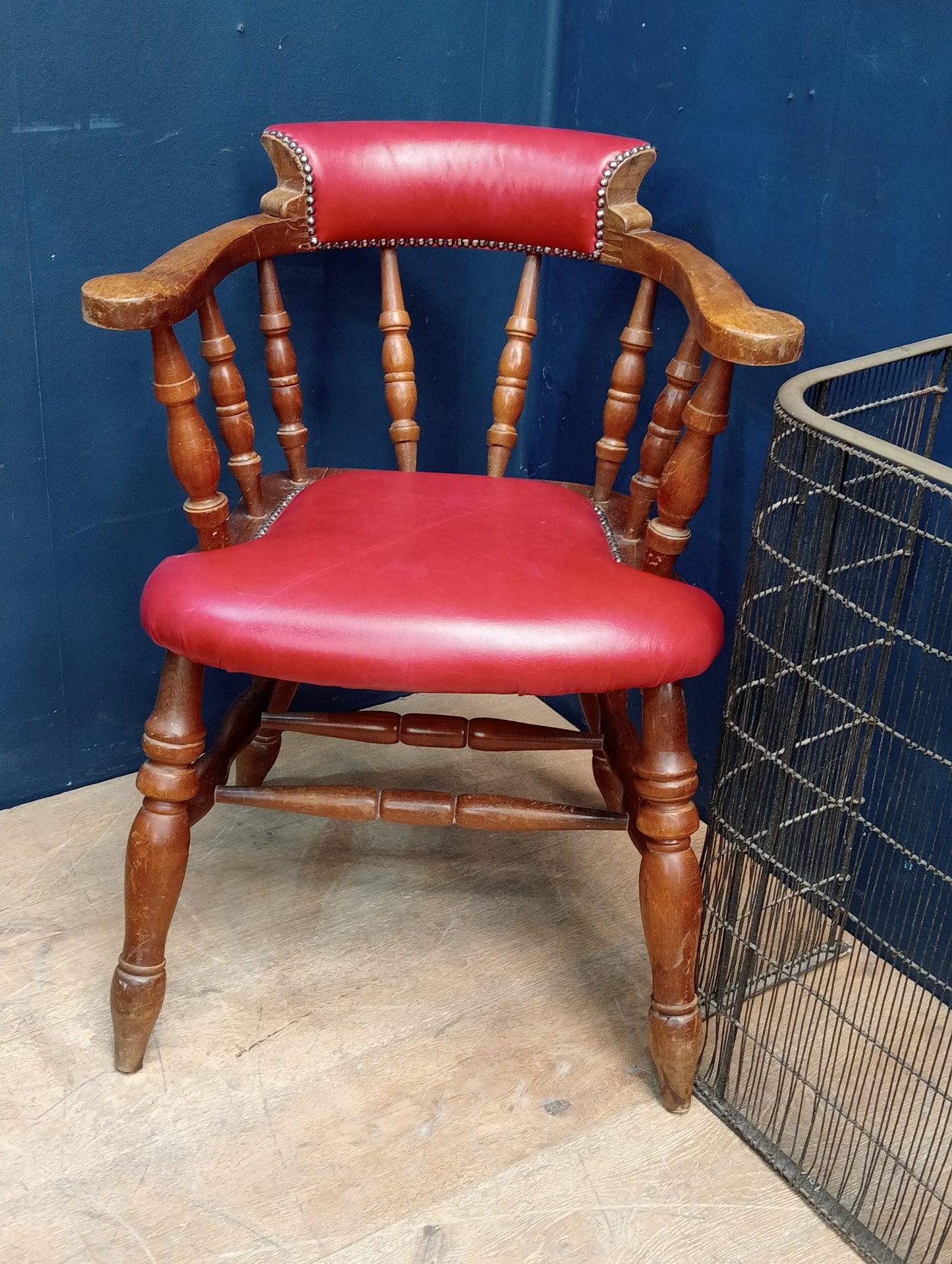 Smokers bow red leather oak chair