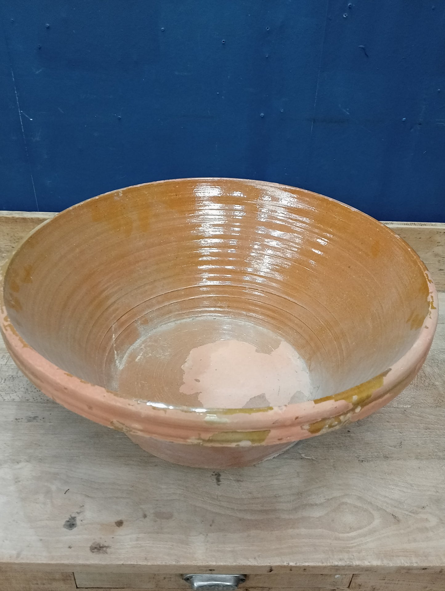 Terracotta glazed croc bowl