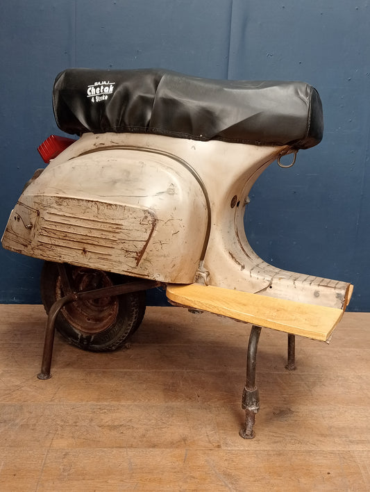 Vespa style chair-stool