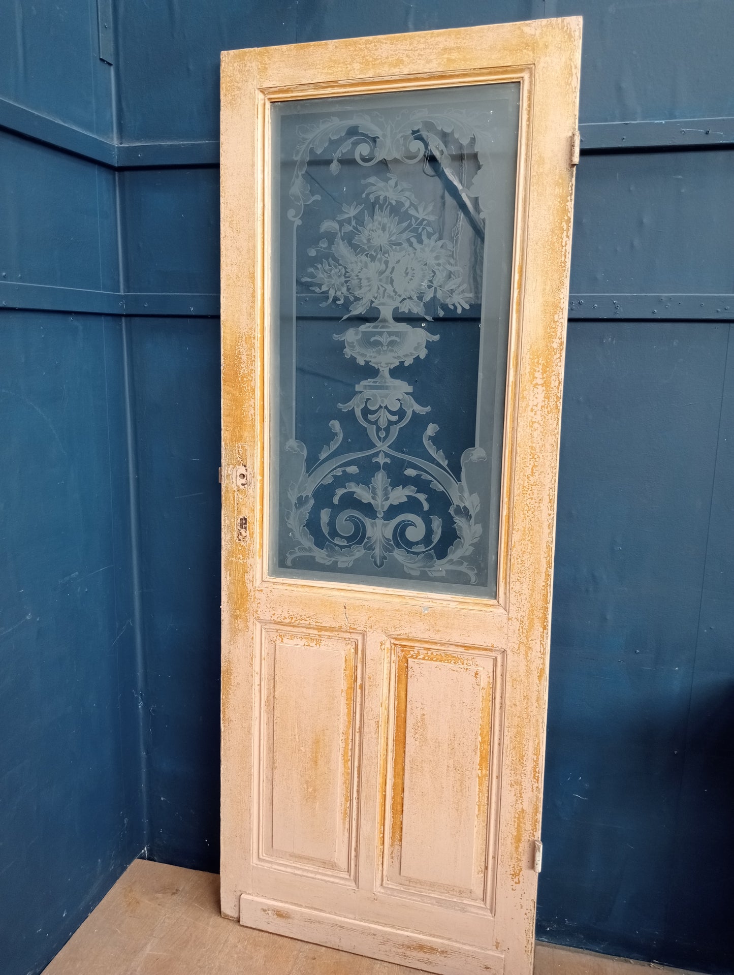 Victorian Venetian etched glass bar door