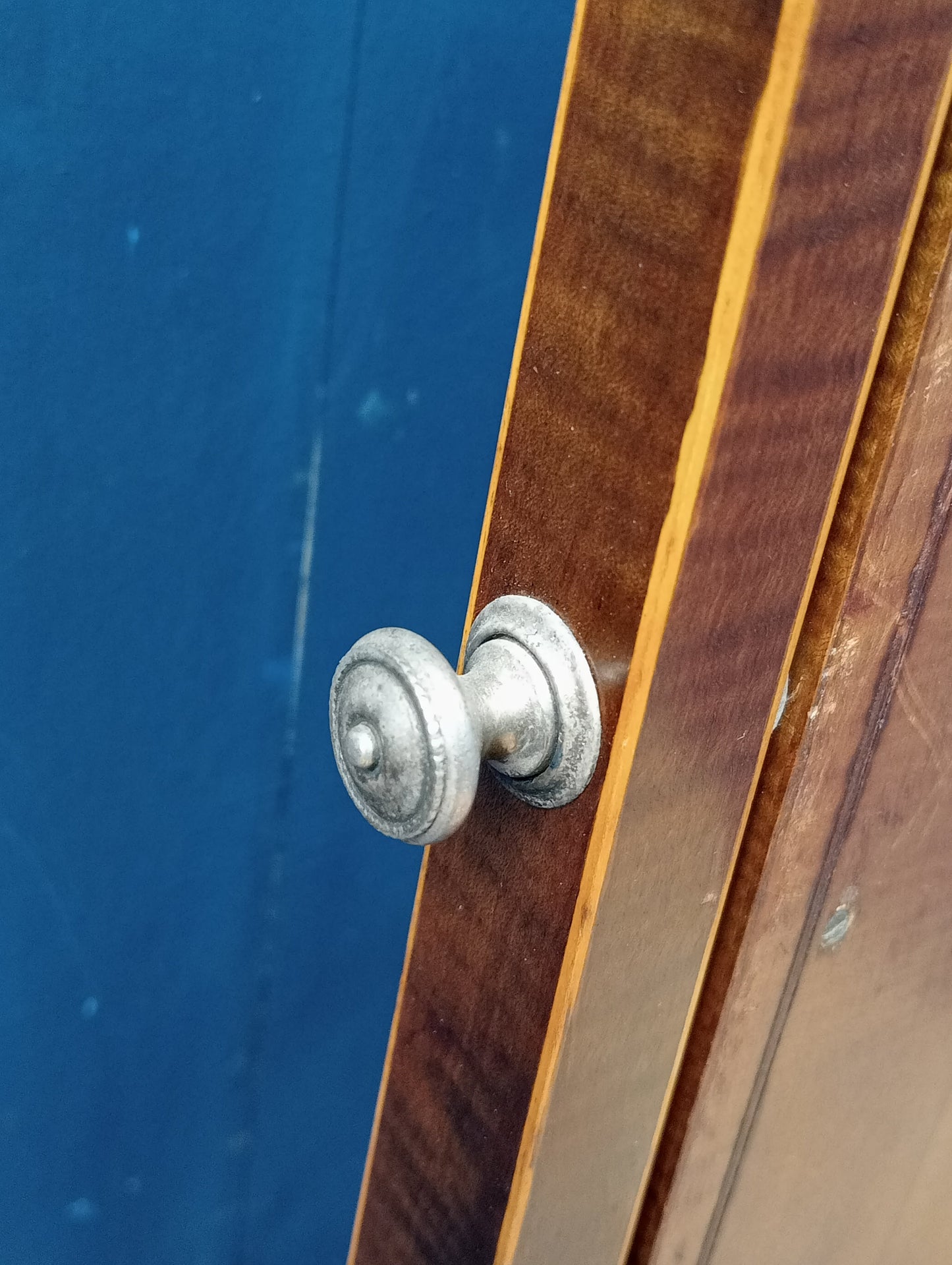 Walnut Edwardian 3 drawer toilet mirror